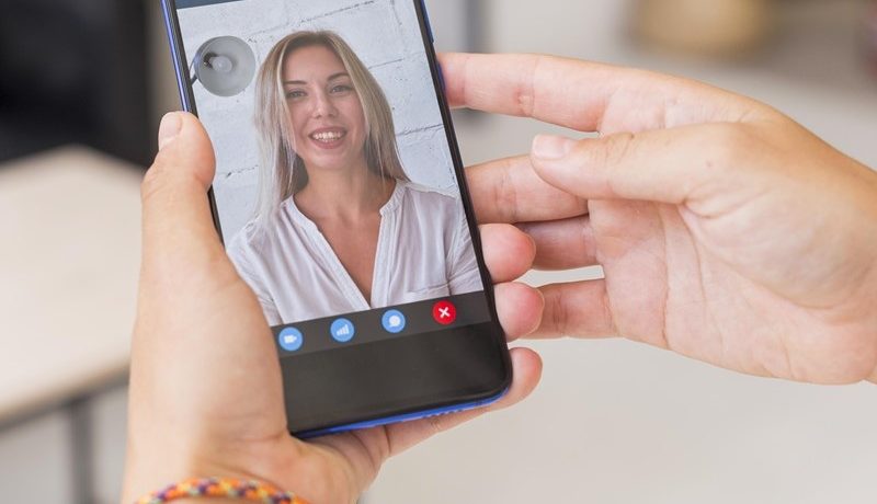Skype pour iPhone : installation, fonctionnalités, et avantages de l’outil de conversation