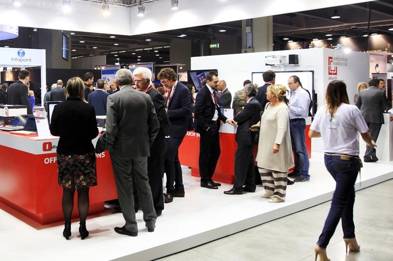 Salons d’exposition : l’art de créer un stand impactant sur-mesure