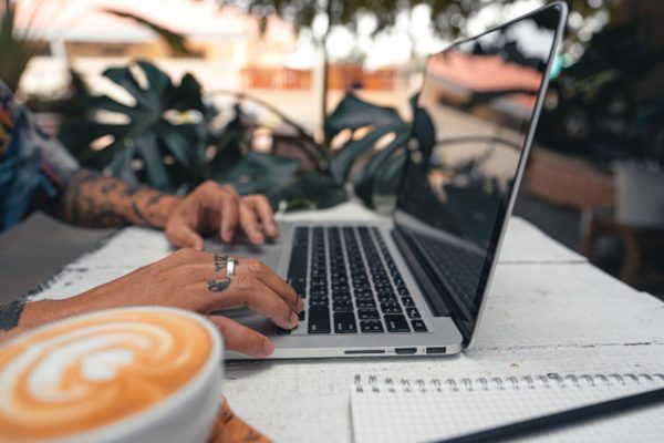 Comment choisir son ordinateur portable quand on est freelance ?