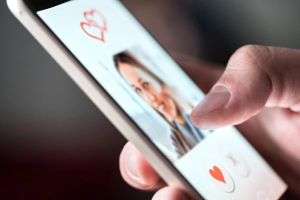 Comment créer une application de rencontre comme Hinge ?